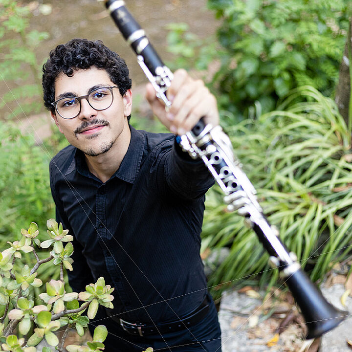 Jorge Paiva Neves rejoint l’orchestre en tant que clarinette solo