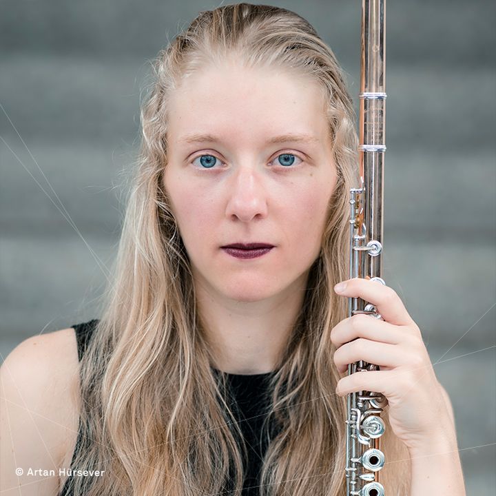 Eva Kieffer, alumni de l'HEMU, nommée 2e soliste flûte (piccolo) 