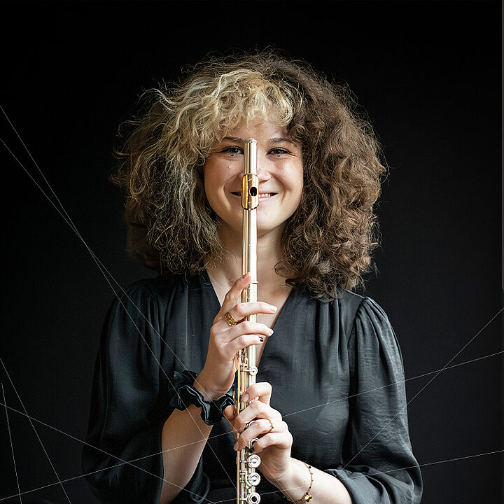 Laura Richard, entre flûte traversière, arts visuels et création sonore