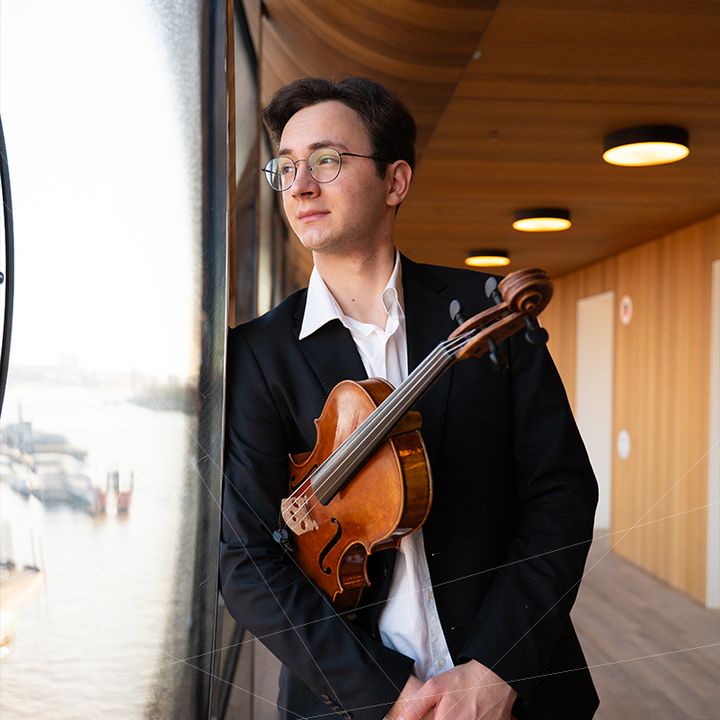 Oleksandr Ahafonov distingué